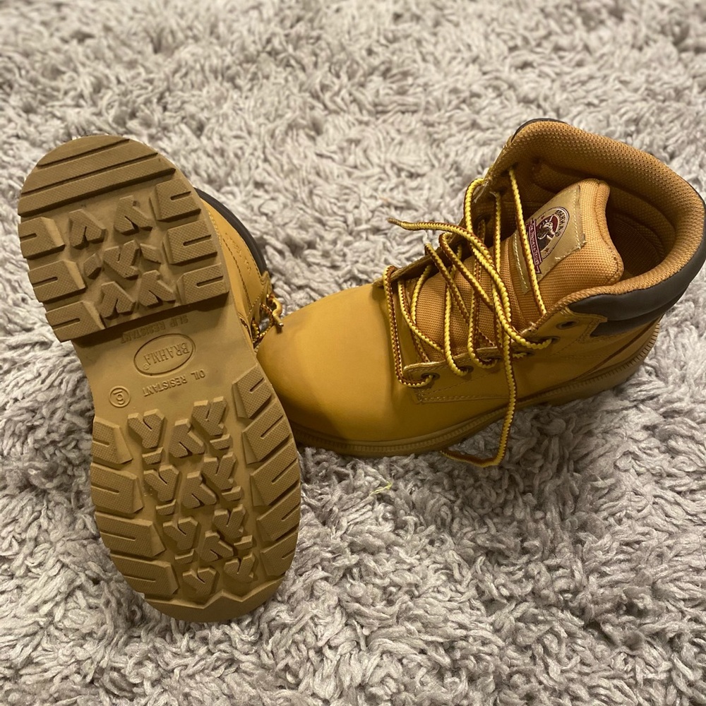 Low Top Boots